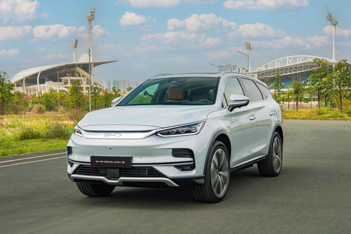 BYD Sealion 8 – 7-Seat Super Hybrid SUV