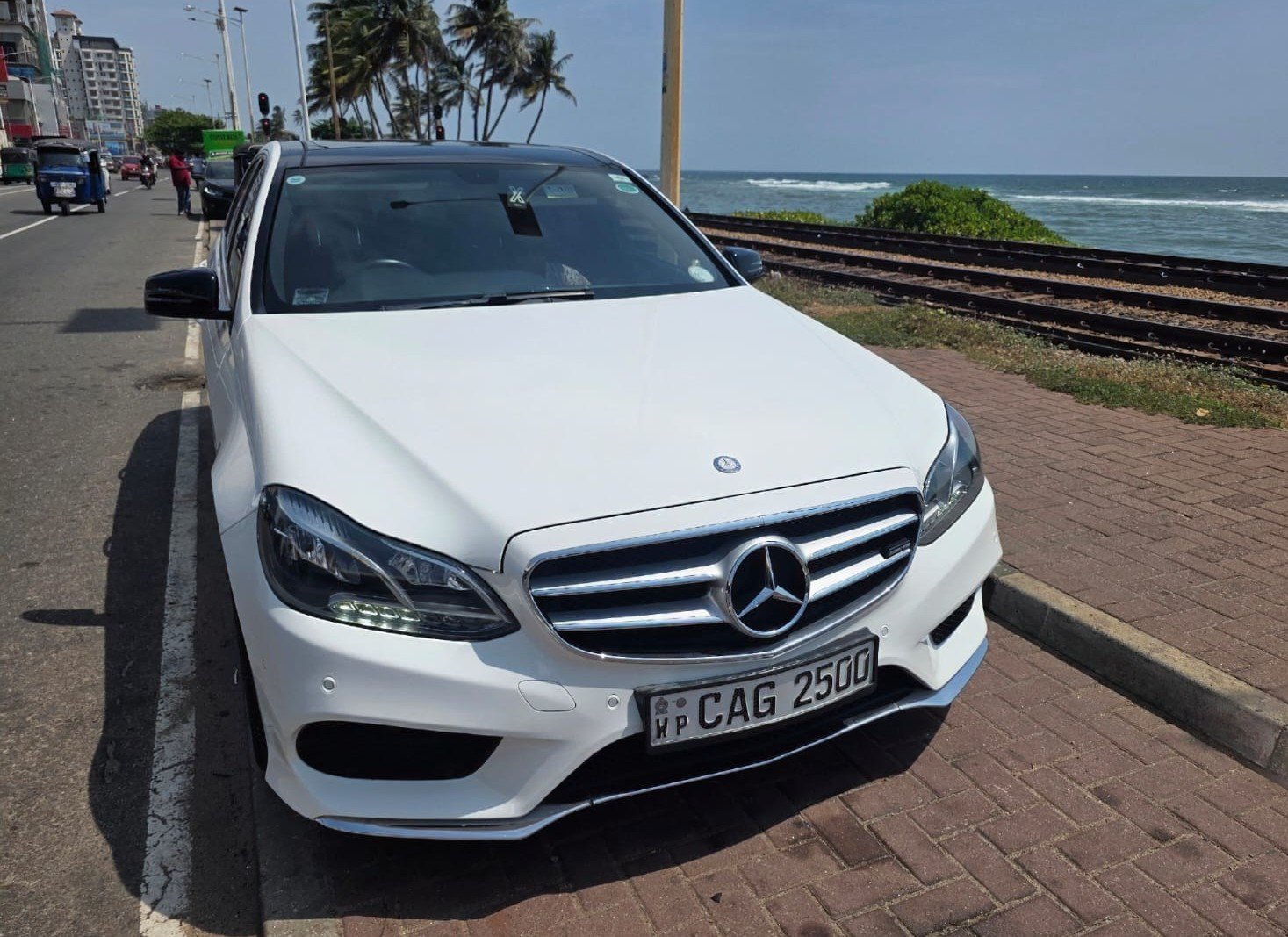 Mercedes-Benz E300