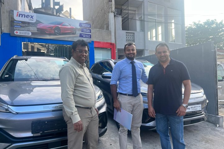 Dr. Dharshana Somirathne